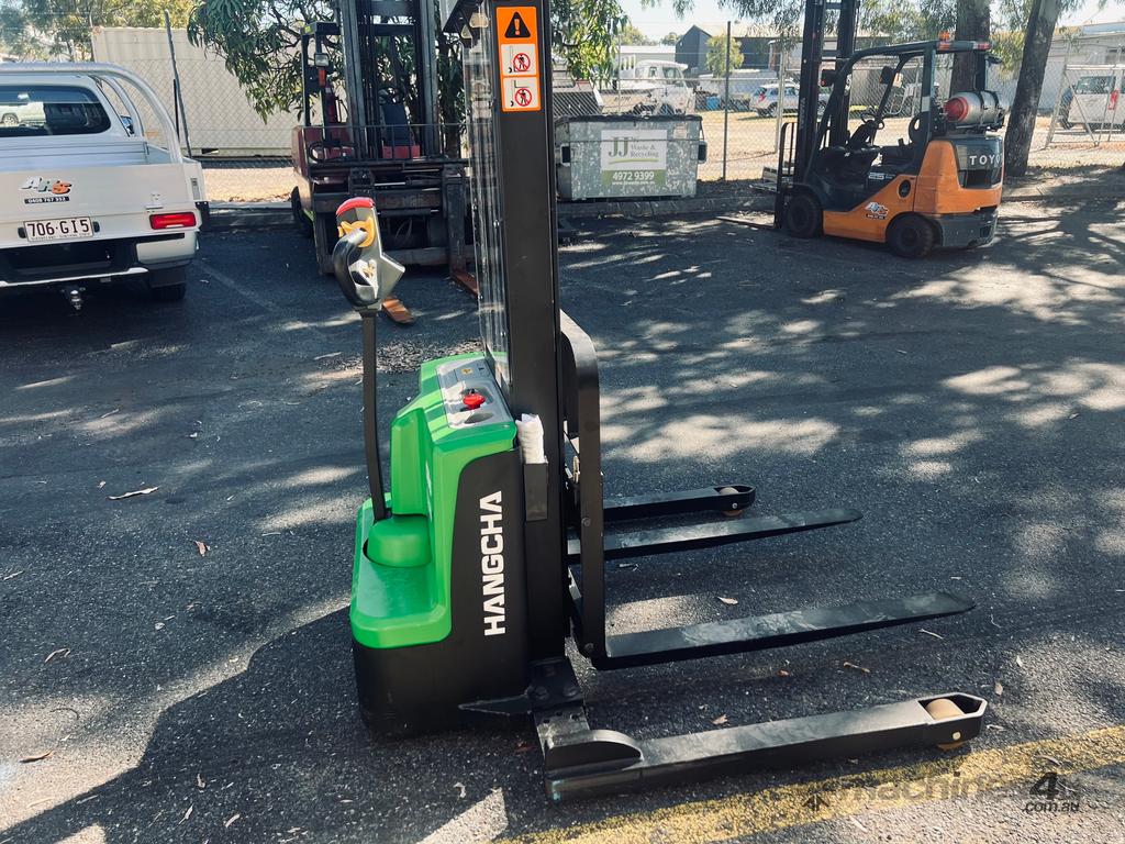 Lithium Stacker